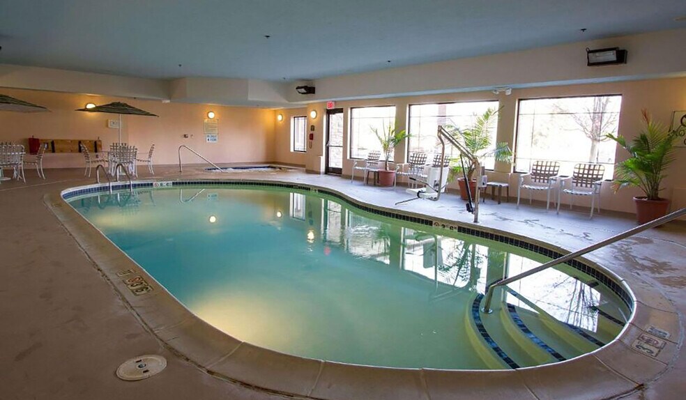 More Photos Of 350 Dodge Rd NE, Comstock Park Hotel For Sale