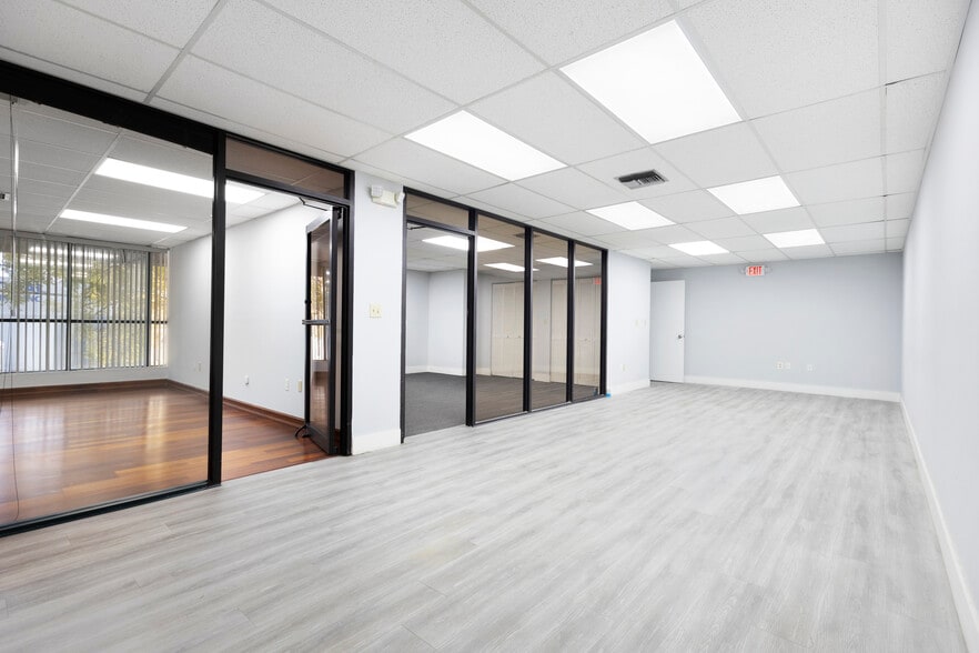 More Photos Of 1740-1742 NW 93rd Ave, Miami Warehouse For Lease