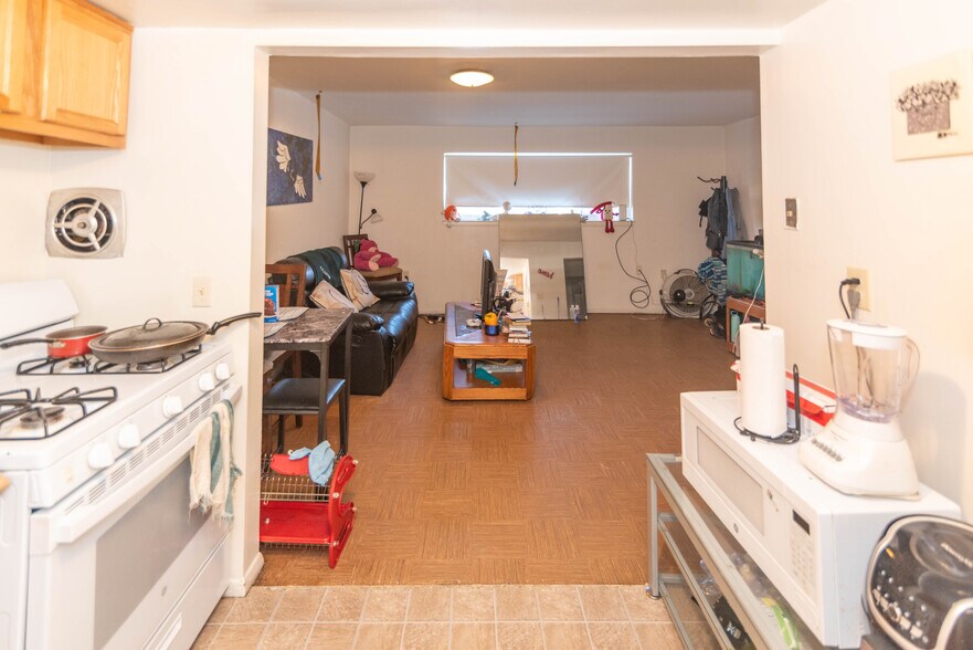 More Photos Of 2924 W Cold Spring Ln, Baltimore Apartments For Sale