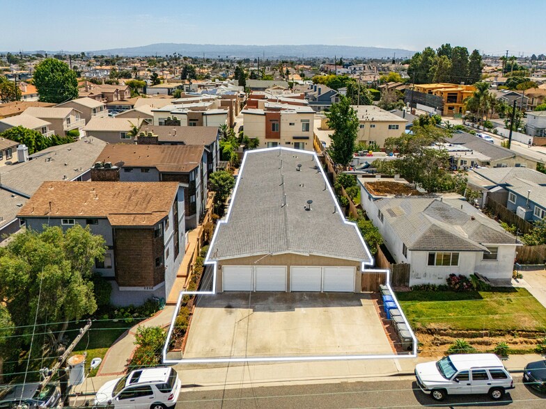 Primary Photo Of 2204 Carnegie Ln, Redondo Beach Apartments For Sale