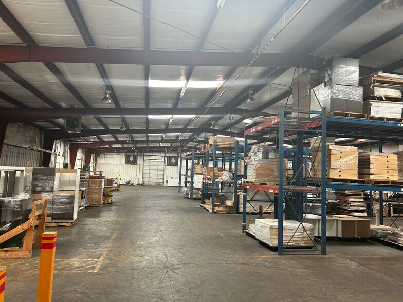 More Photos Of 1809 S Peyco Dr, Arlington Warehouse For Sale