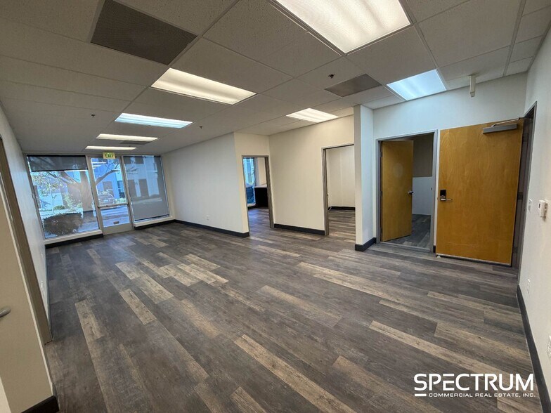 More Photos Of 28348 Constellation Rd, Valencia Warehouse For Lease