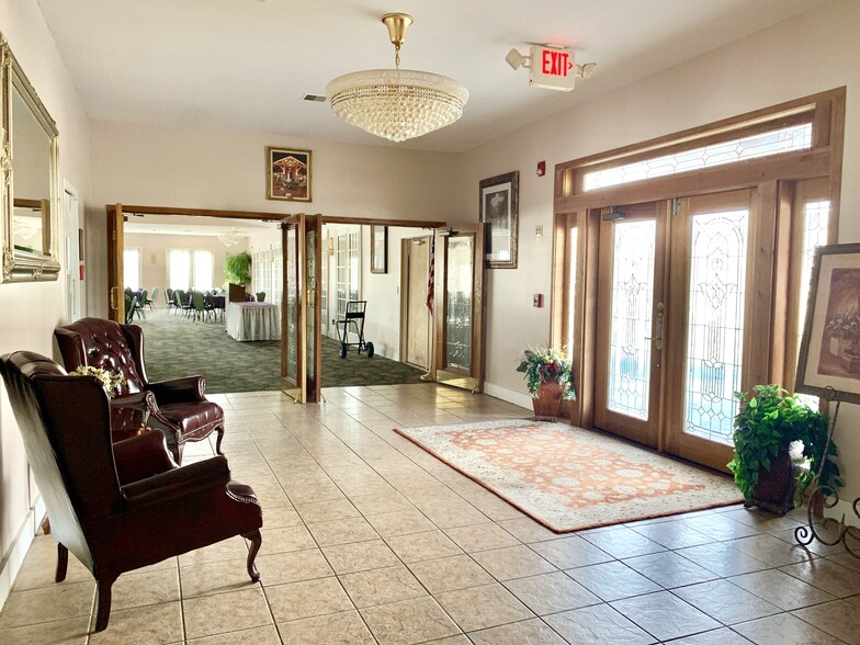 More Photos Of 746 Route 23B, Catskill Restaurant For Sale