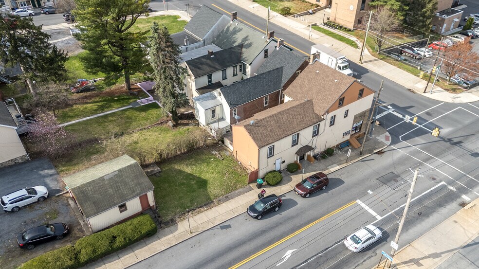 More Photos Of 746 Main St, Bethlehem Freestanding For Sale