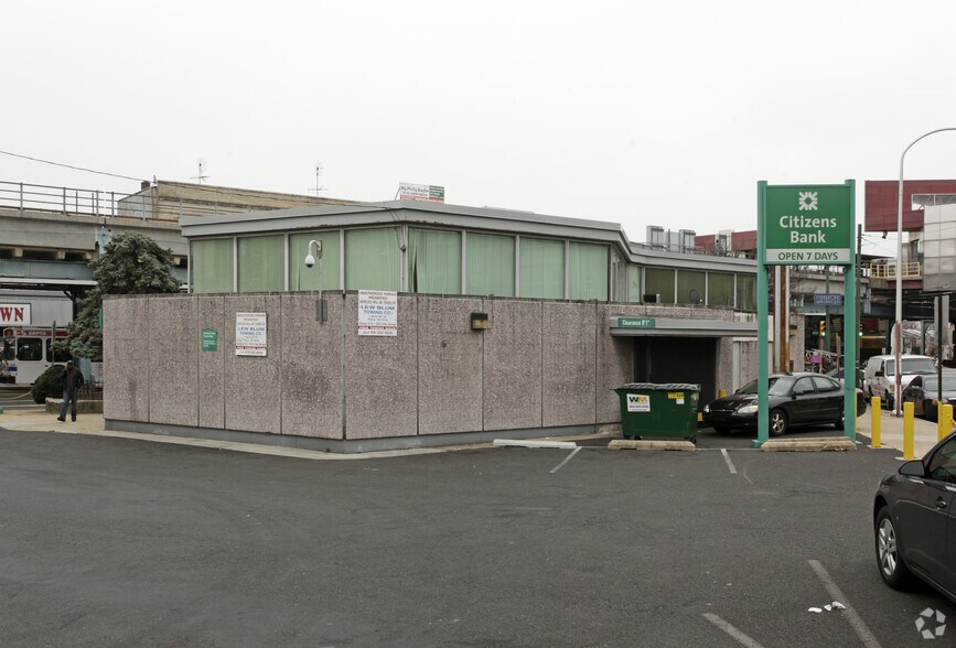 More Photos Of 4708 Frankford Ave, Philadelphia Bank For Lease