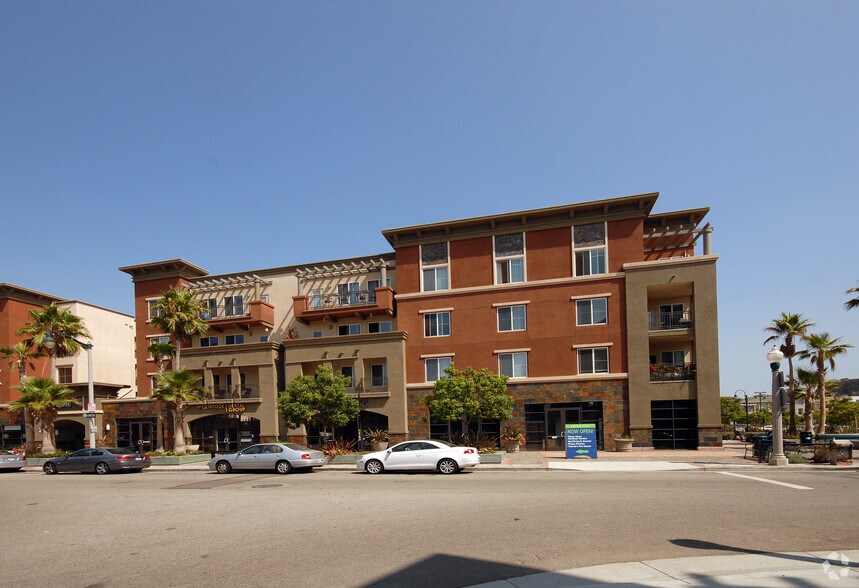 More Photos Of 6020 Seabluff Dr, Los Angeles Apartments For Lease