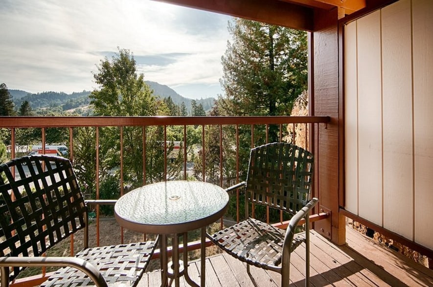 More Photos Of 701 Redwood Dr, Garberville Hotel For Sale