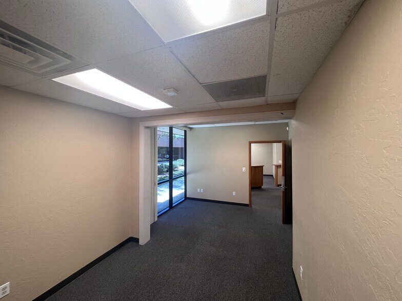 More Photos Of 530 Kings County Dr, Hanford Medical For Lease