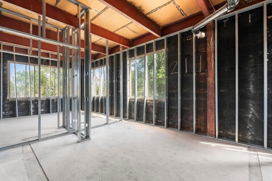 More Photos Of 621 Farmington Ave, Hartford Apartments For Sale
