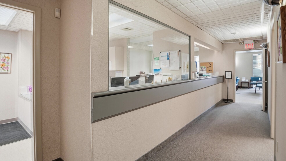 More Photos Of 123 Stewart Ave, Hicksville Medical For Sale