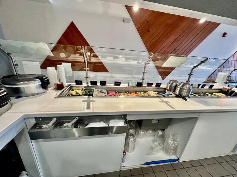 More Photos Of 370-400 Post Rd E, Westport General Retail For Lease