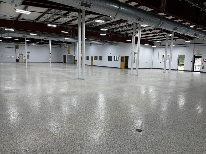 More Photos Of 450 W River St, Orange Light Distribution For Sale