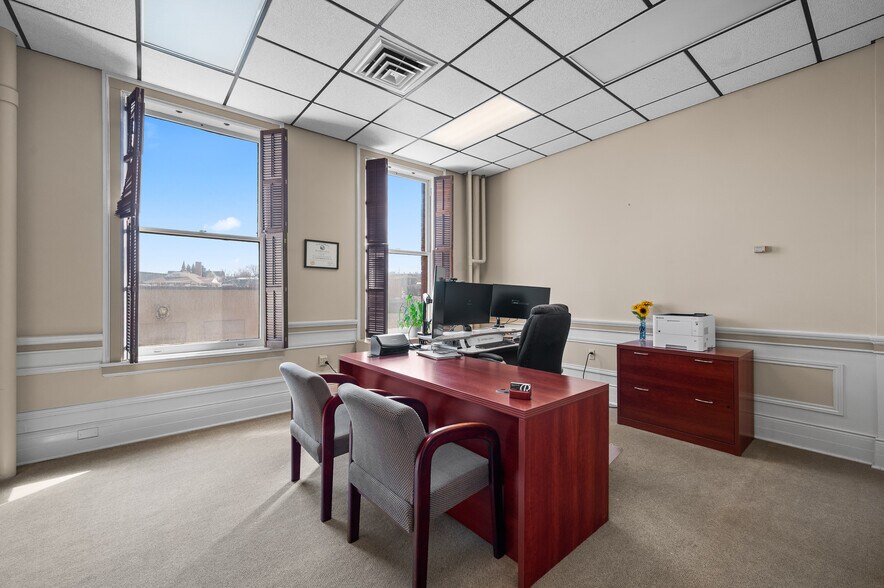 More Photos Of 24 W 6th Ave, Helena Office For Lease