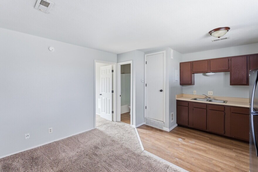 More Photos Of 538 N Florence St, Wichita Apartments For Sale