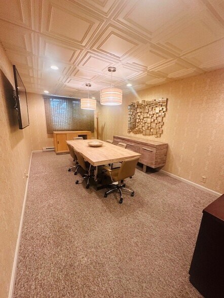 More Photos Of 62 Public Sq, Salem Storefront Retail Office For Sale