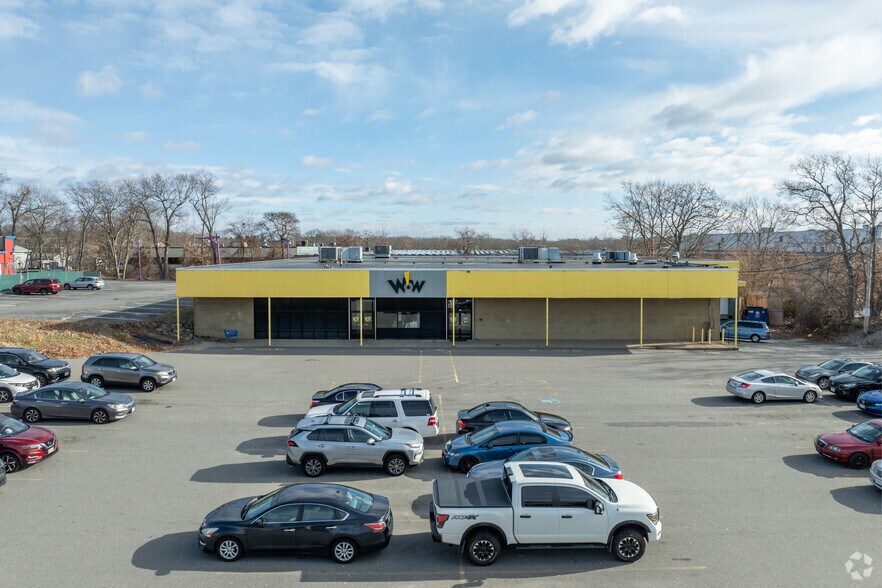 More Photos Of 75 Campanelli Industrial Dr, Brockton Freestanding For Lease