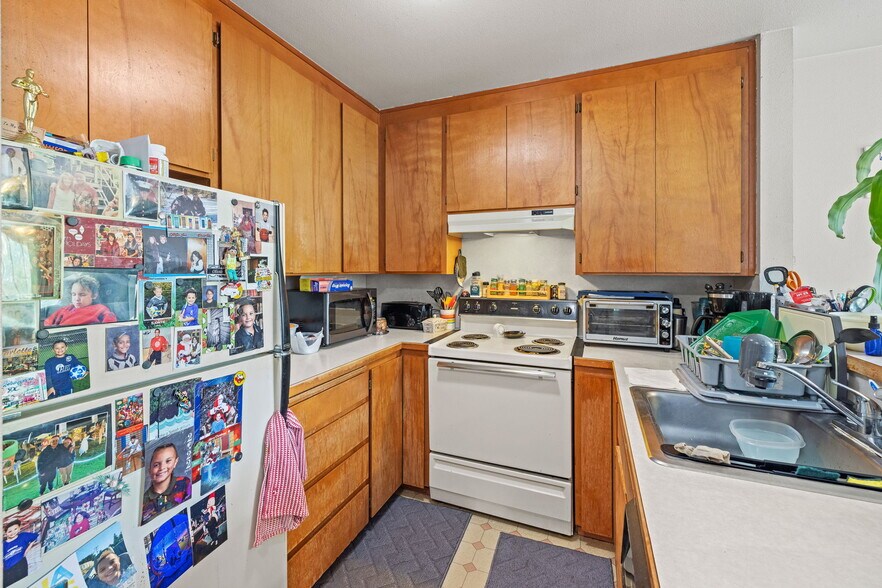More Photos Of 13004 33rd Ave S, Tukwila Apartments For Sale