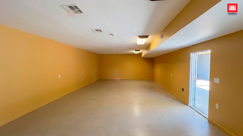More Photos Of 17517 Ventura Blvd, Encino Storefront Retail Residential For Lease
