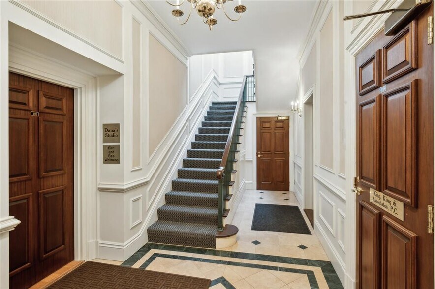 More Photos Of 760 Hopmeadow St, Simsbury Office For Sale