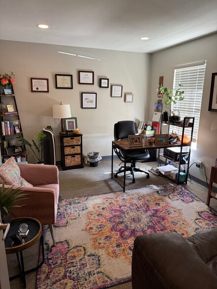 More Photos Of 4749 Odom Rd, Beaumont Office For Sale