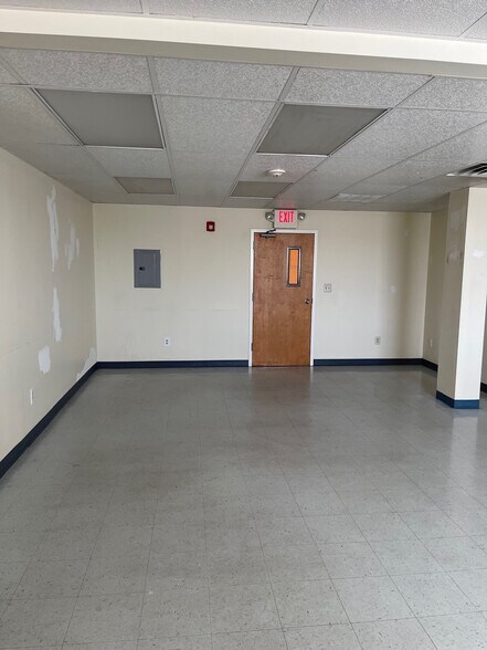 More Photos Of 2824-2838 Cottman Ave, Philadelphia Office Residential For Lease