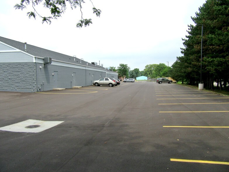More Photos Of 5965 Sprinkle Rd, Portage Unknown For Lease