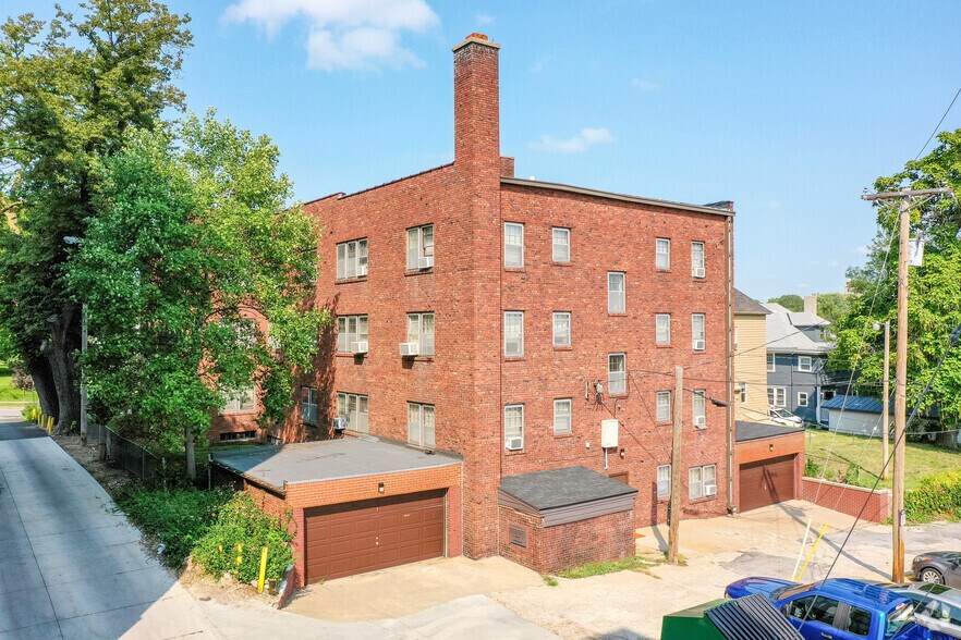 More Photos Of 211 S 37th St, Omaha Apartments For Sale
