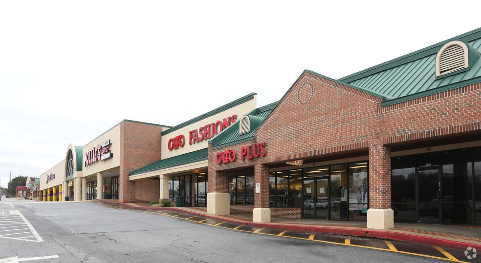 More Photos Of 5990 Mableton Pky, Mableton Unknown For Lease