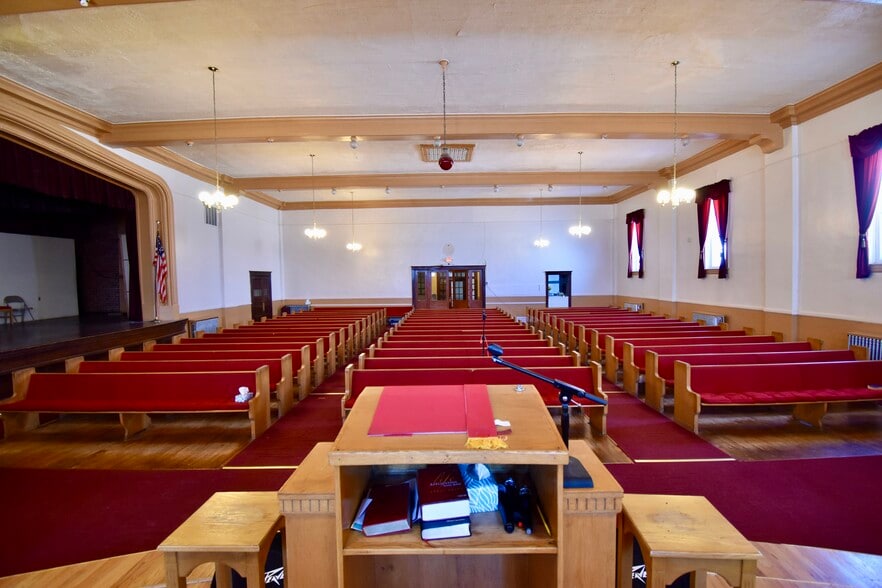 More Photos Of 5646 Lawton St, Detroit Religious Facility For Sale
