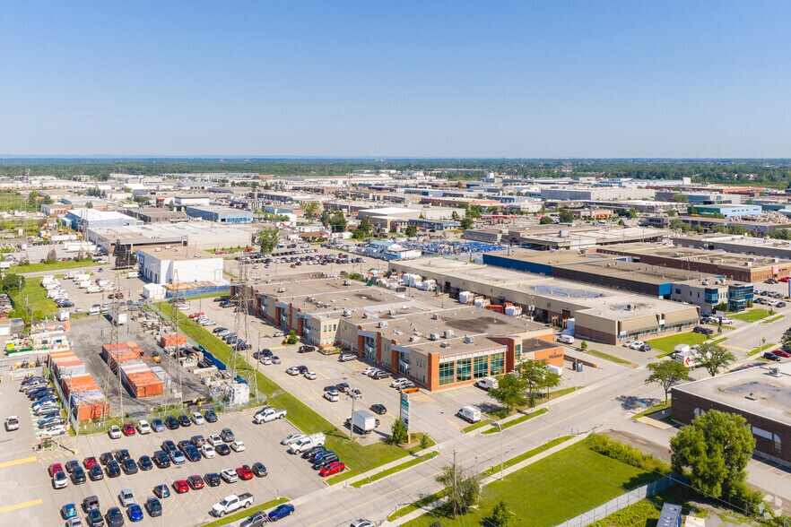 More Photos Of 1415-1531 St Berlier, Laval Warehouse For Lease