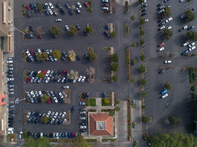 More Photos Of 1 Union Sq, Union City Unknown For Lease