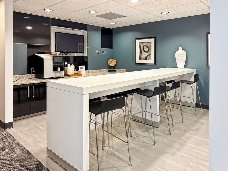 More Photos Of 3281 E Guasti Rd, Ontario Coworking Space