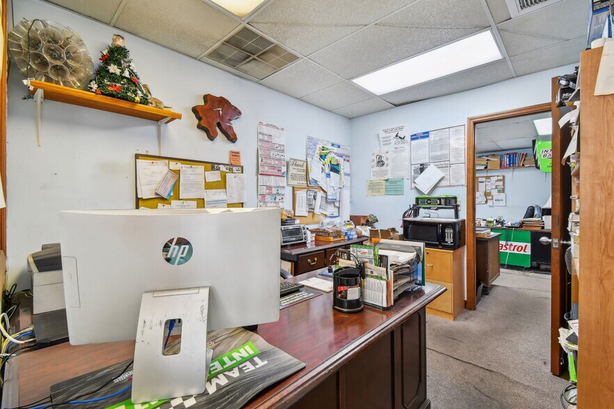 More Photos Of 2350 N Ponce De Leon Blvd, Saint Augustine Service Station For Sale