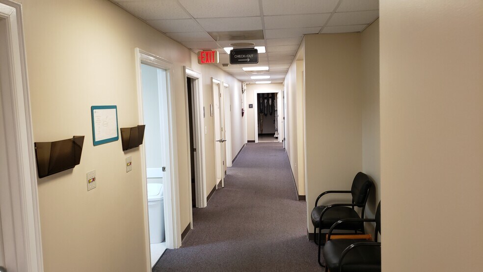 More Photos Of 120 S Mountain St, Cherryville Medical For Lease