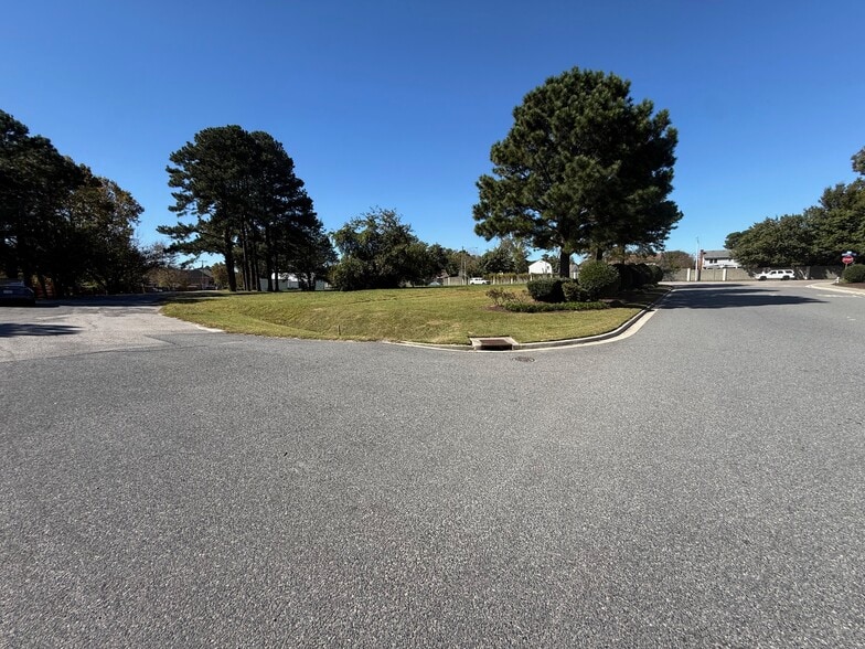 More Photos Of 841 Kempsville Rd, Chesapeake Land For Sale