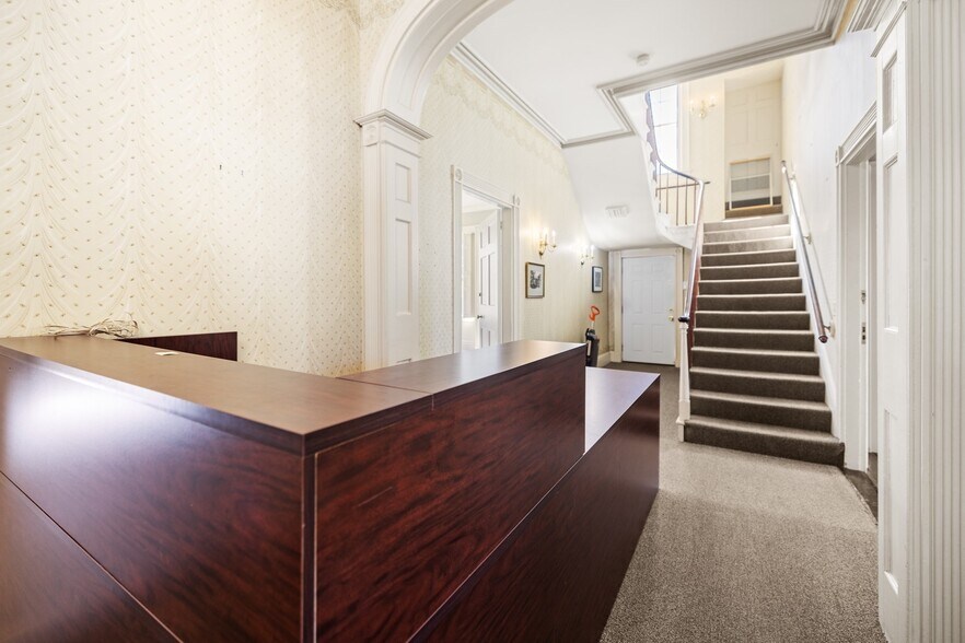 More Photos Of 30-32 William St, New Bedford Office For Sale