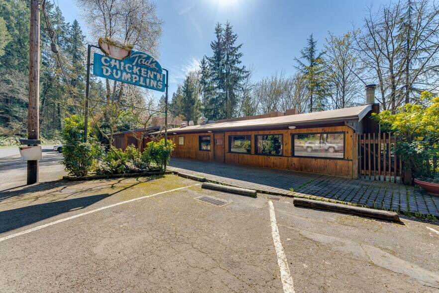 More Photos Of 1325 E Columbia River Hwy, Troutdale Restaurant For Sale