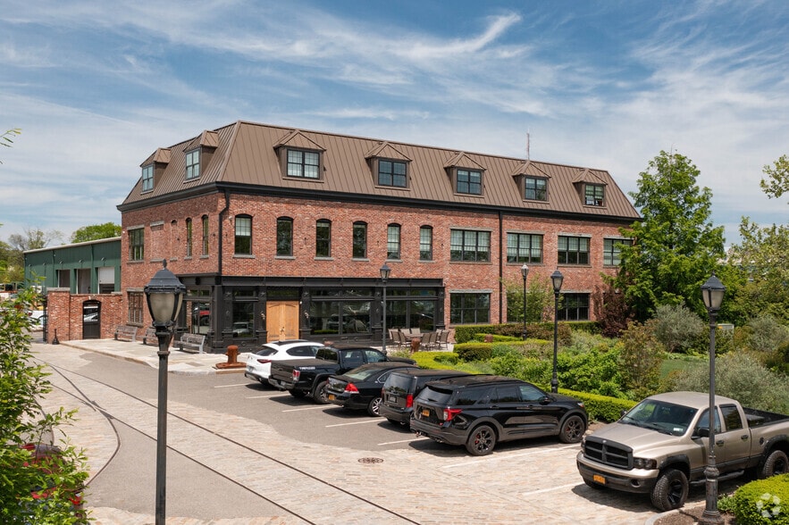 Primary Photo Of 25 Newton Pl, Hauppauge Office For Sale
