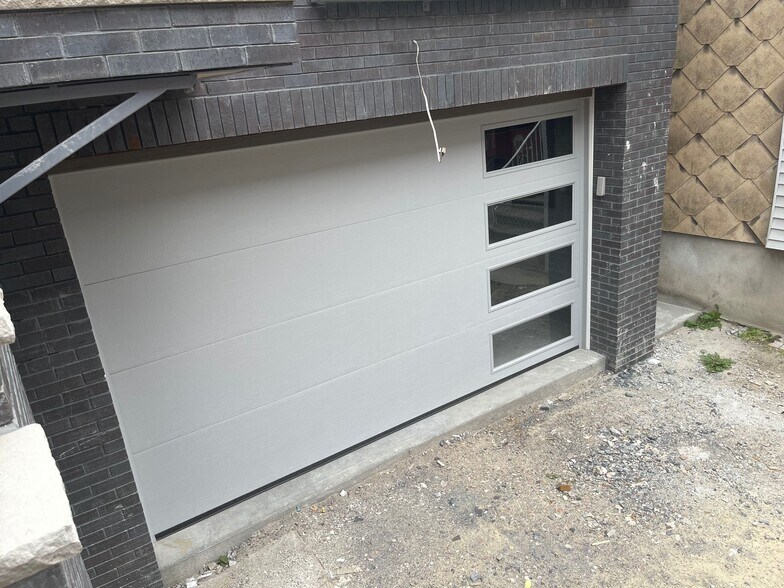 More Photos Of 514 39th St, Union City Apartments For Sale