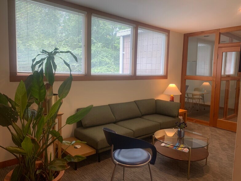 More Photos Of 976 Martin Luther King Jr Blvd, Chapel Hill Loft Creative Space For Lease