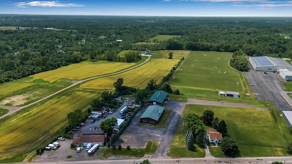 More Photos Of 7120 Seneca St, Elma Warehouse For Lease