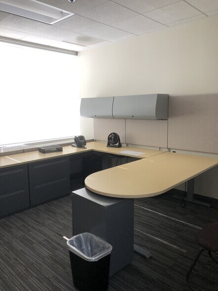 More Photos Of 8550 Balboa Blvd, Northridge Office For Lease