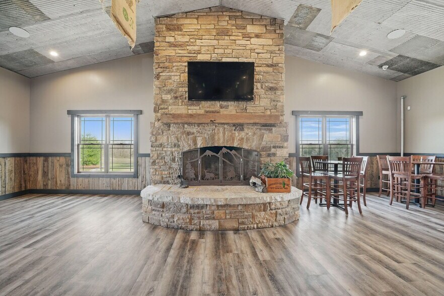 More Photos Of 3960 Highway Z, Wentzville Winery Vineyard For Sale