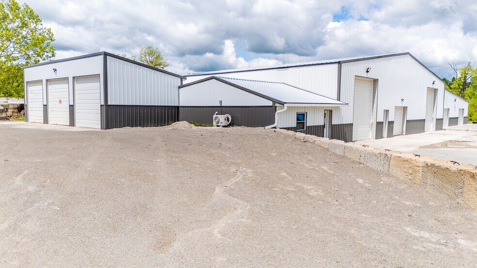 More Photos Of 65 Atlas Rd, Uniontown Manufacturing For Sale