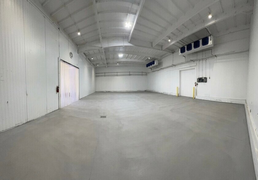 Primary Photo Of 940 Stanford Ave, Los Angeles Refrigeration Cold Storage For Lease