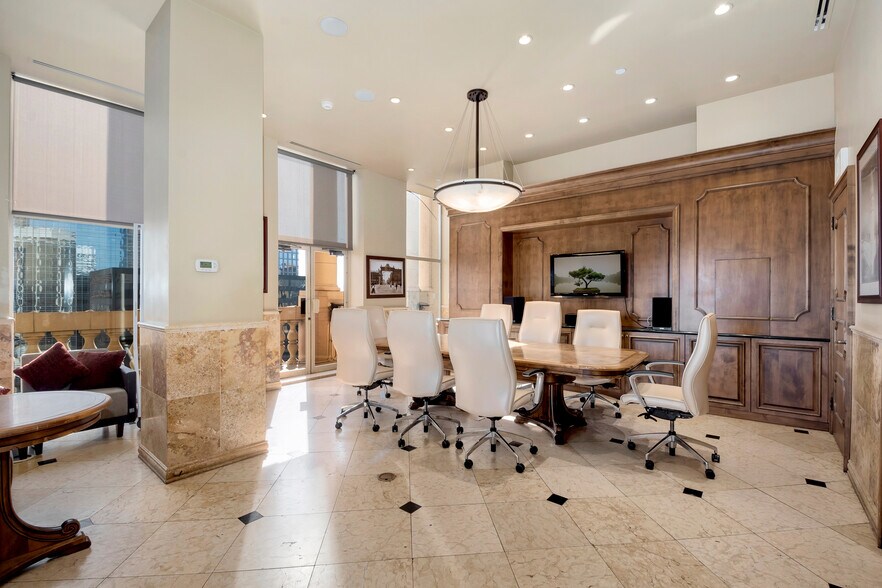 More Photos Of 1601 Arapahoe St, Denver Office For Sale