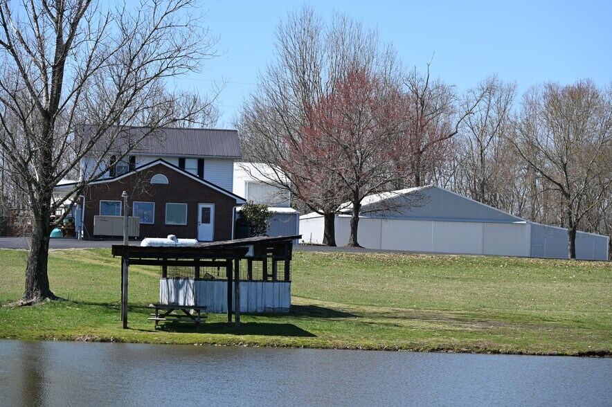 More Photos Of 8521 Liberty Rd, Campbellsville Land For Sale