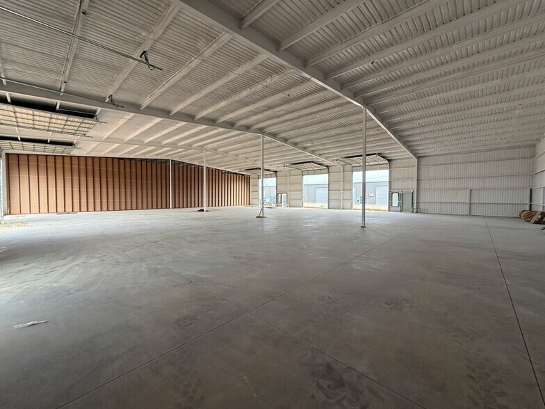 More Photos Of 12746 Rendon Rd, Burleson Unknown For Lease