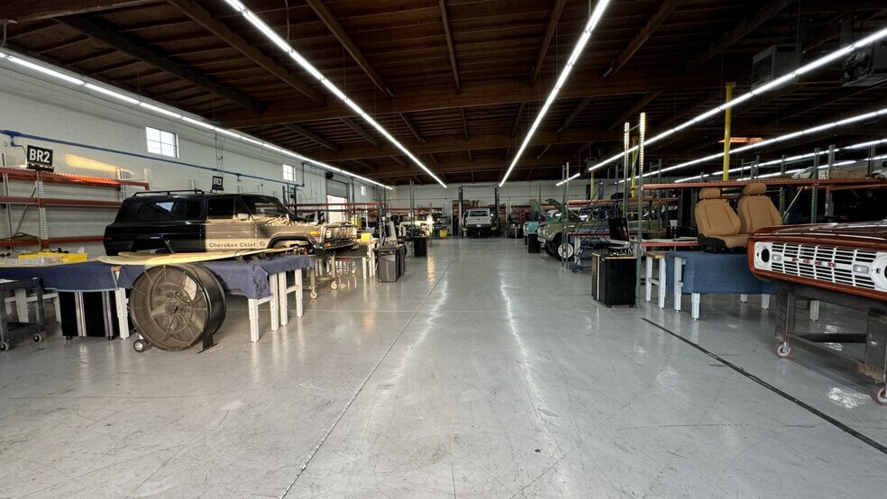 More Photos Of 1535 Rosecrans Ave, Gardena Warehouse For Lease