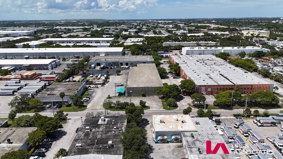 More Photos Of 1401 SW 8th St, Pompano Beach Warehouse For Lease